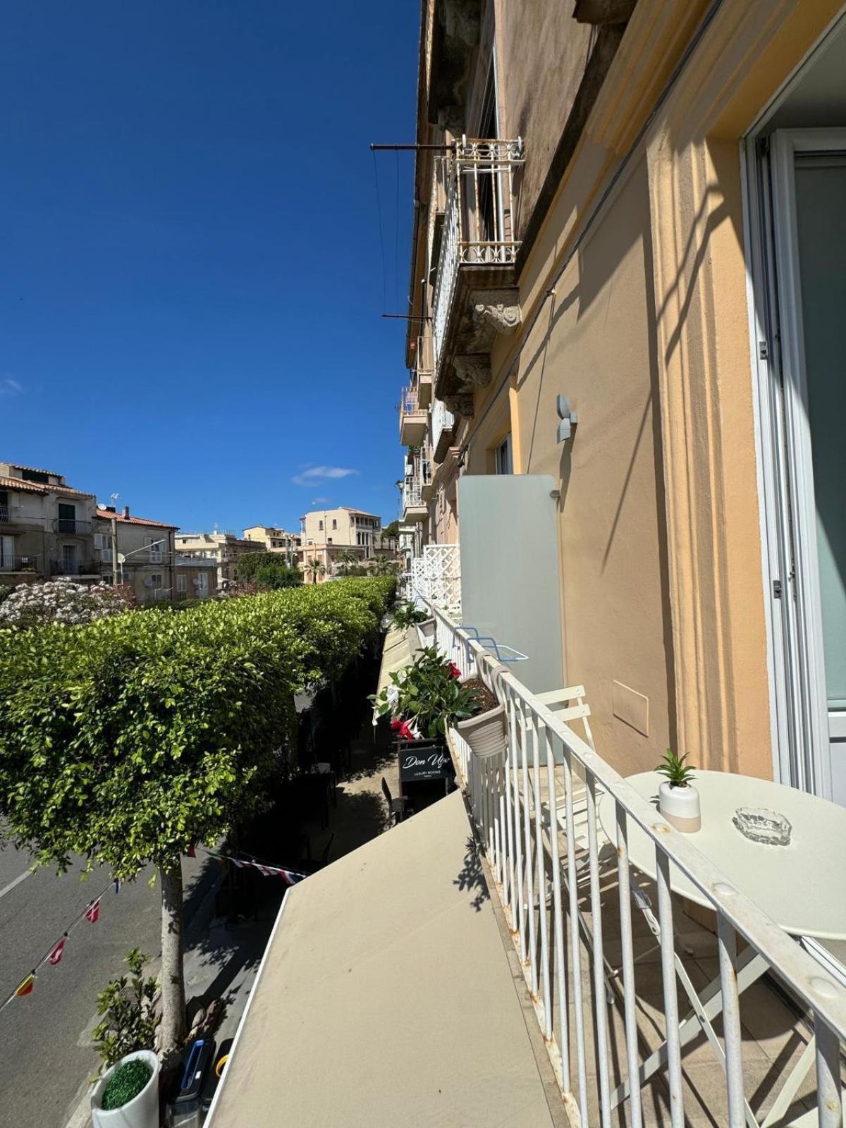 Don Ugo Luxury Rooms Tropea Exterior photo