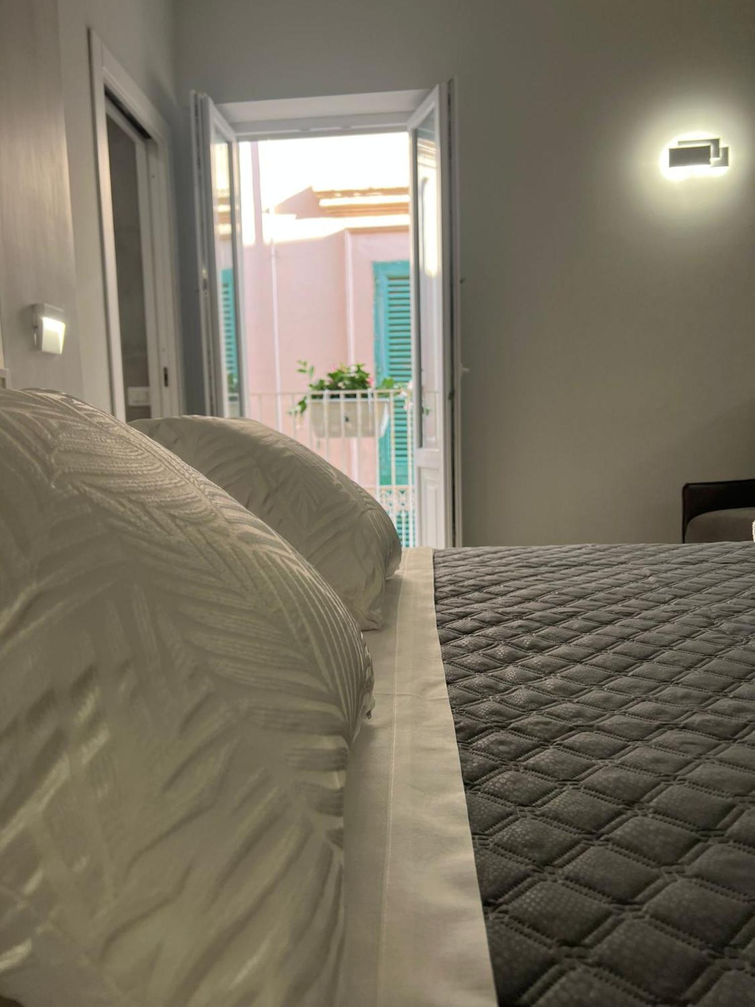 Don Ugo Luxury Rooms Tropea Exterior photo
