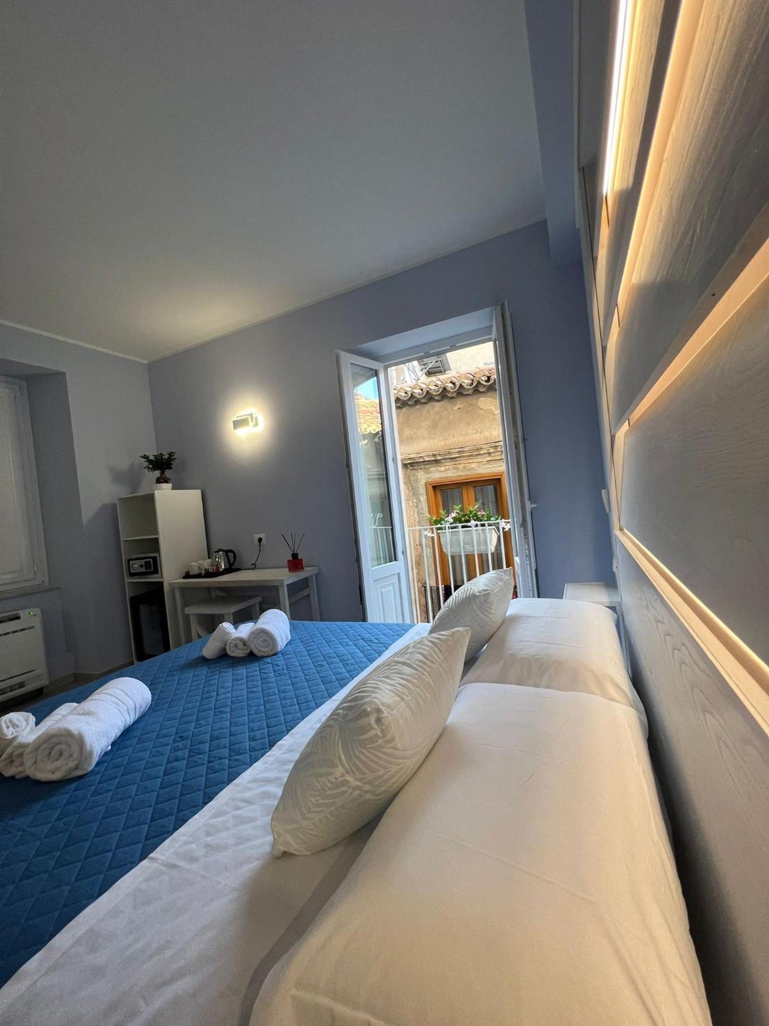 Don Ugo Luxury Rooms Tropea Exterior photo