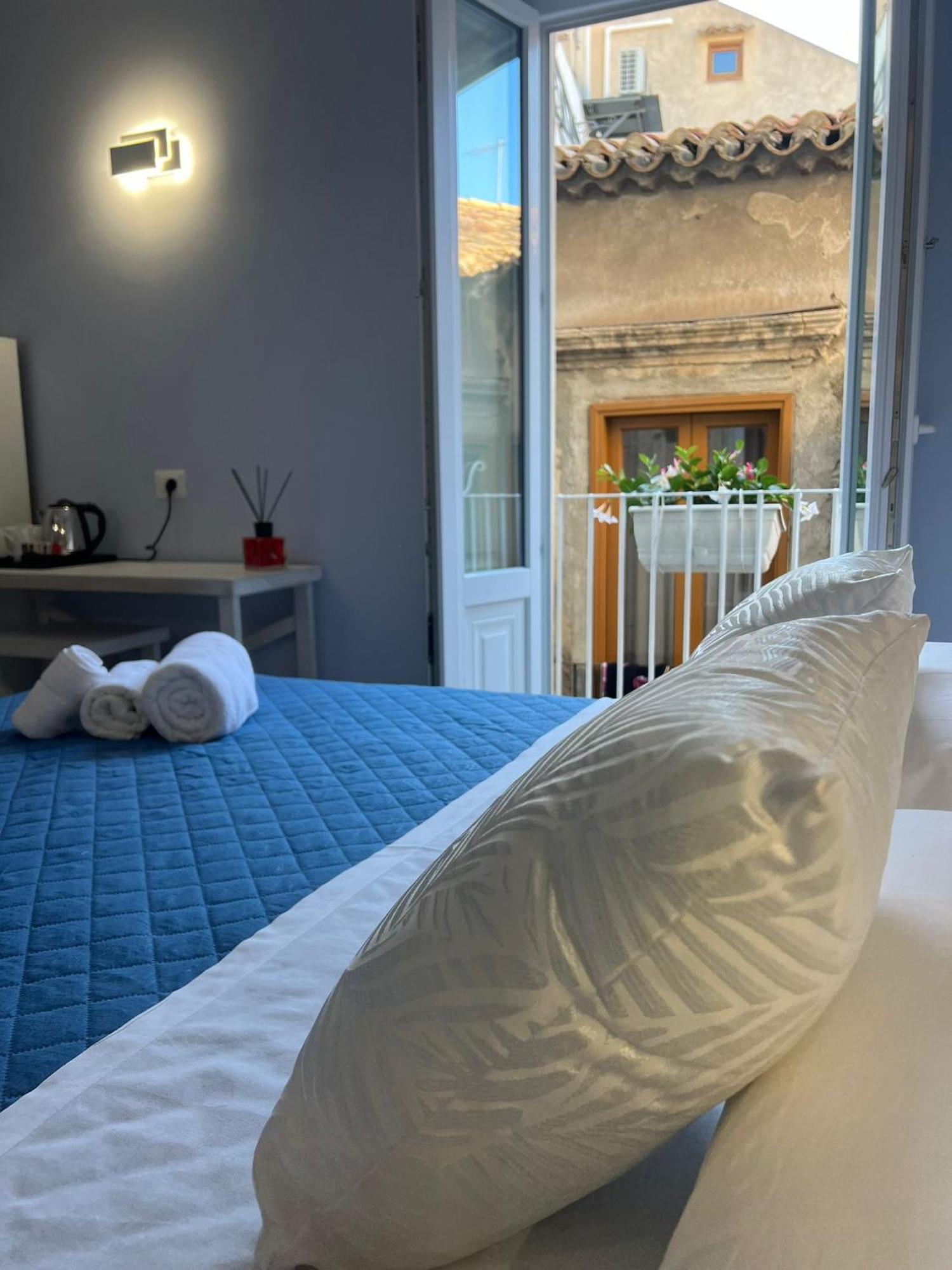 Don Ugo Luxury Rooms Tropea Exterior photo