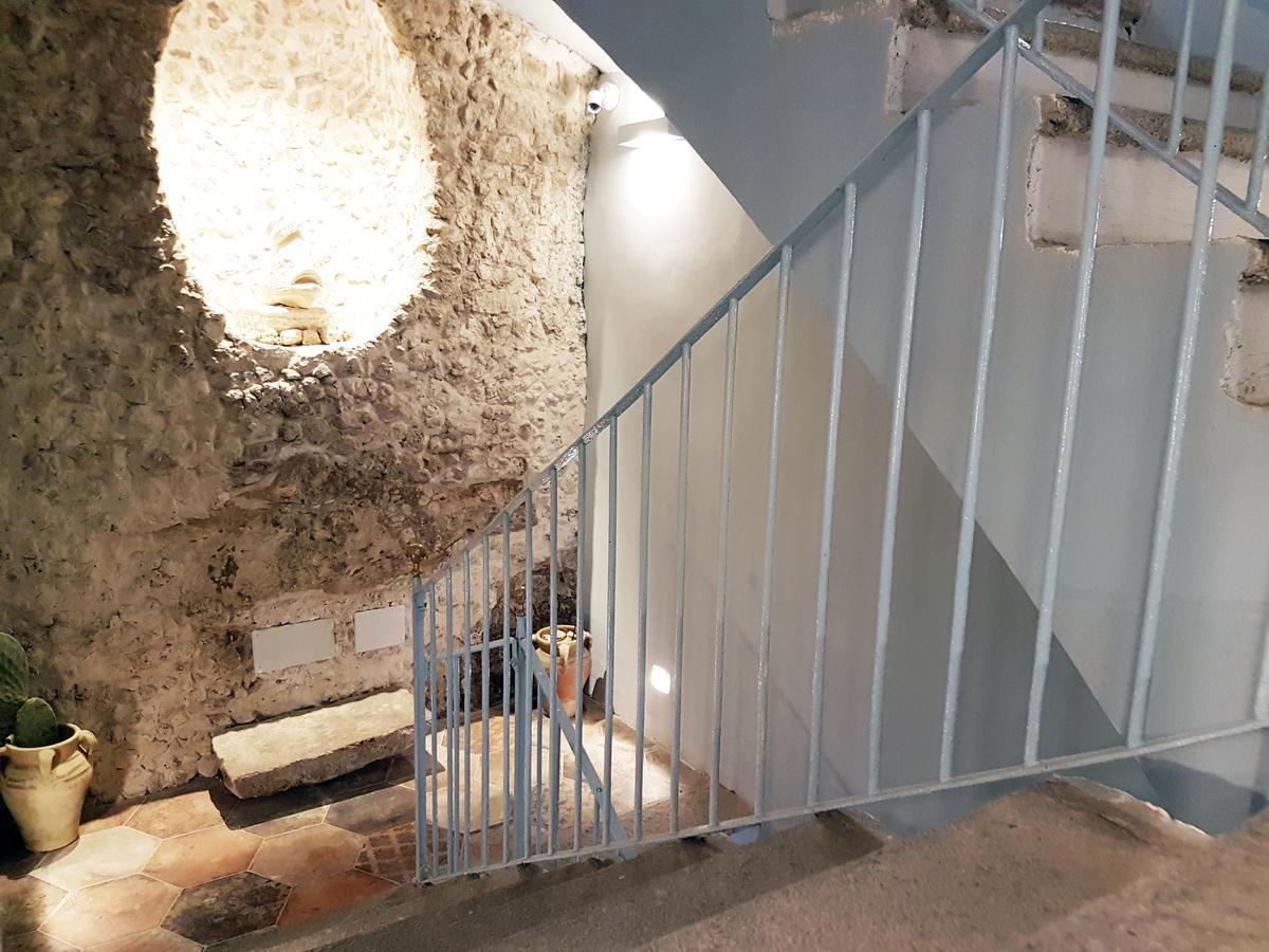 Don Ugo Luxury Rooms Tropea Exterior photo